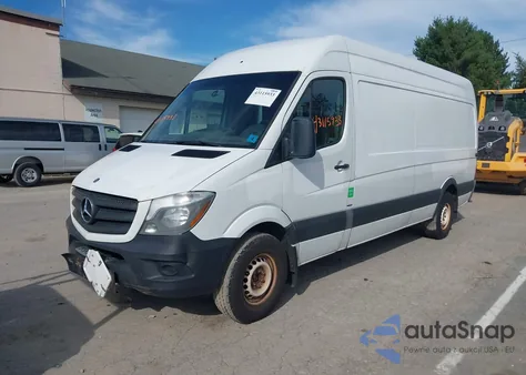 2014 Mercedes-Benz Sprinter 2500 High Roof из США, поврежденный, VIN WD3PE8DE6E5896247